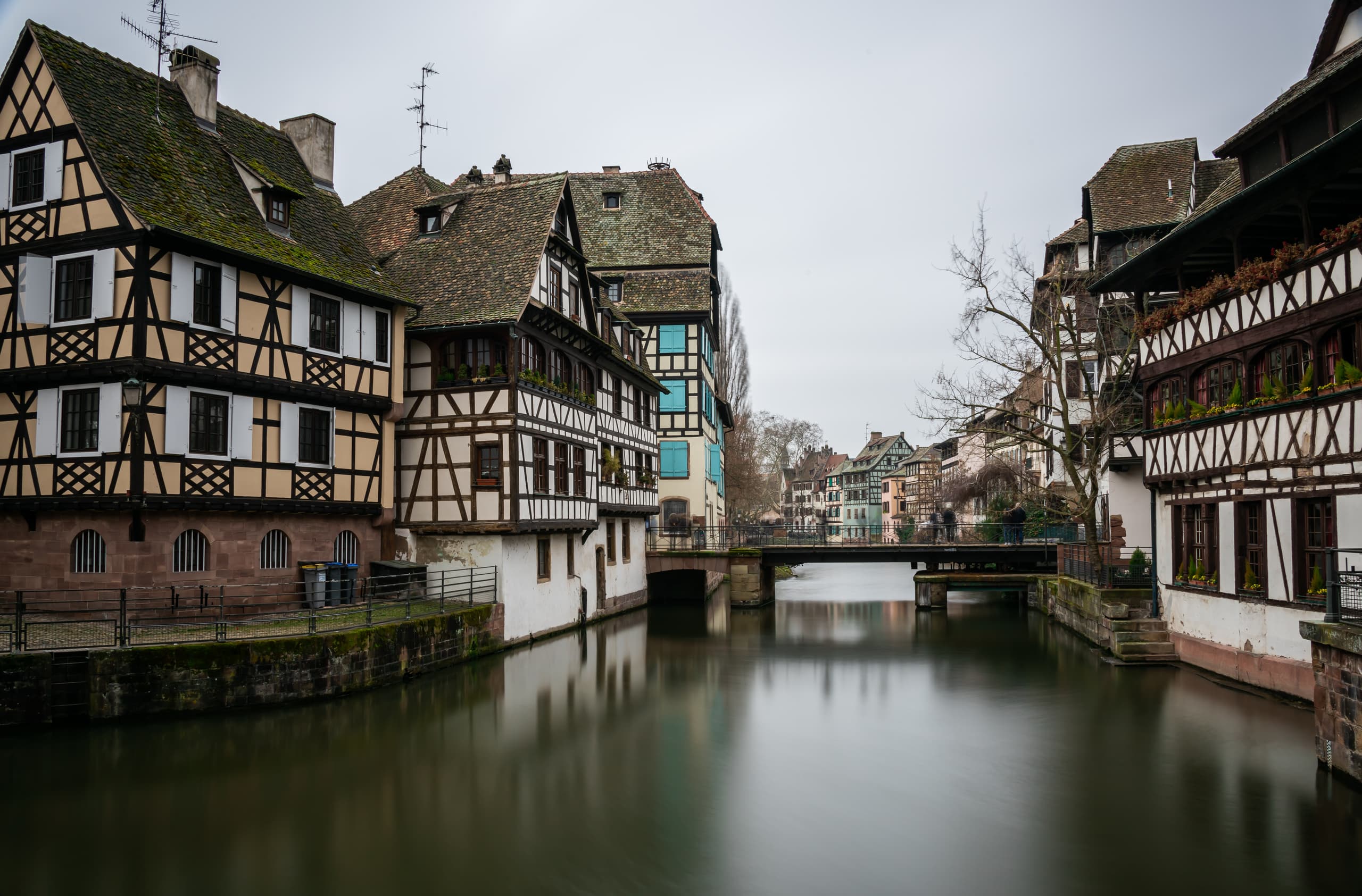 Petite France à Strasbourg, rivière et façades